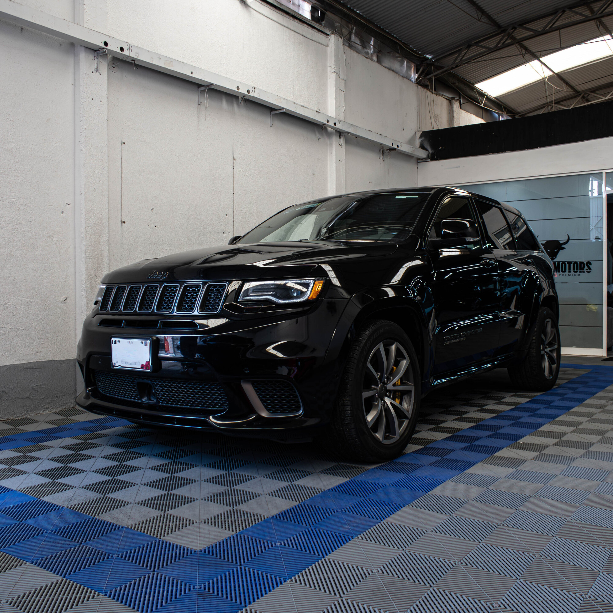 01 jeep grand cherokee trackhawk 2019 01 jeep grand cherokee trackhawk 2019